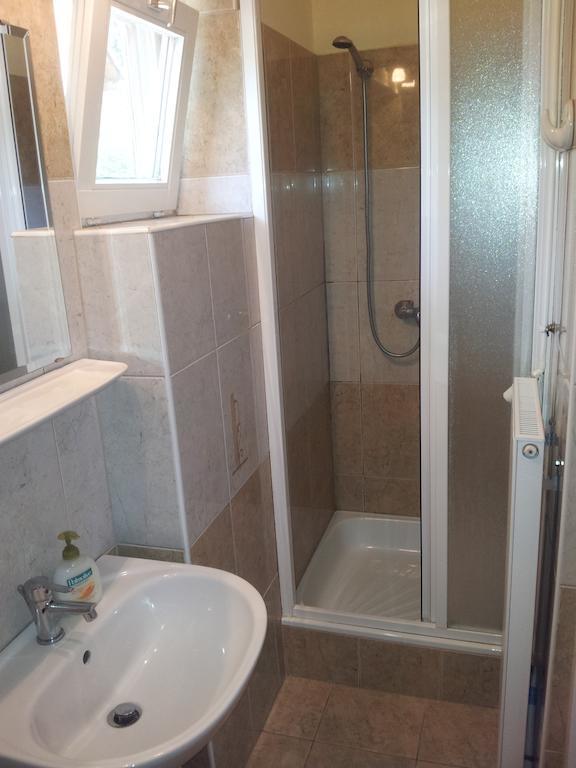 Antal Apartmanok Zalakaros Oda fotoğraf