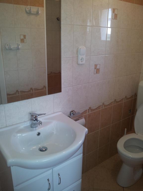 Antal Apartmanok Zalakaros Oda fotoğraf