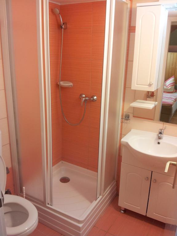 Antal Apartmanok Zalakaros Oda fotoğraf